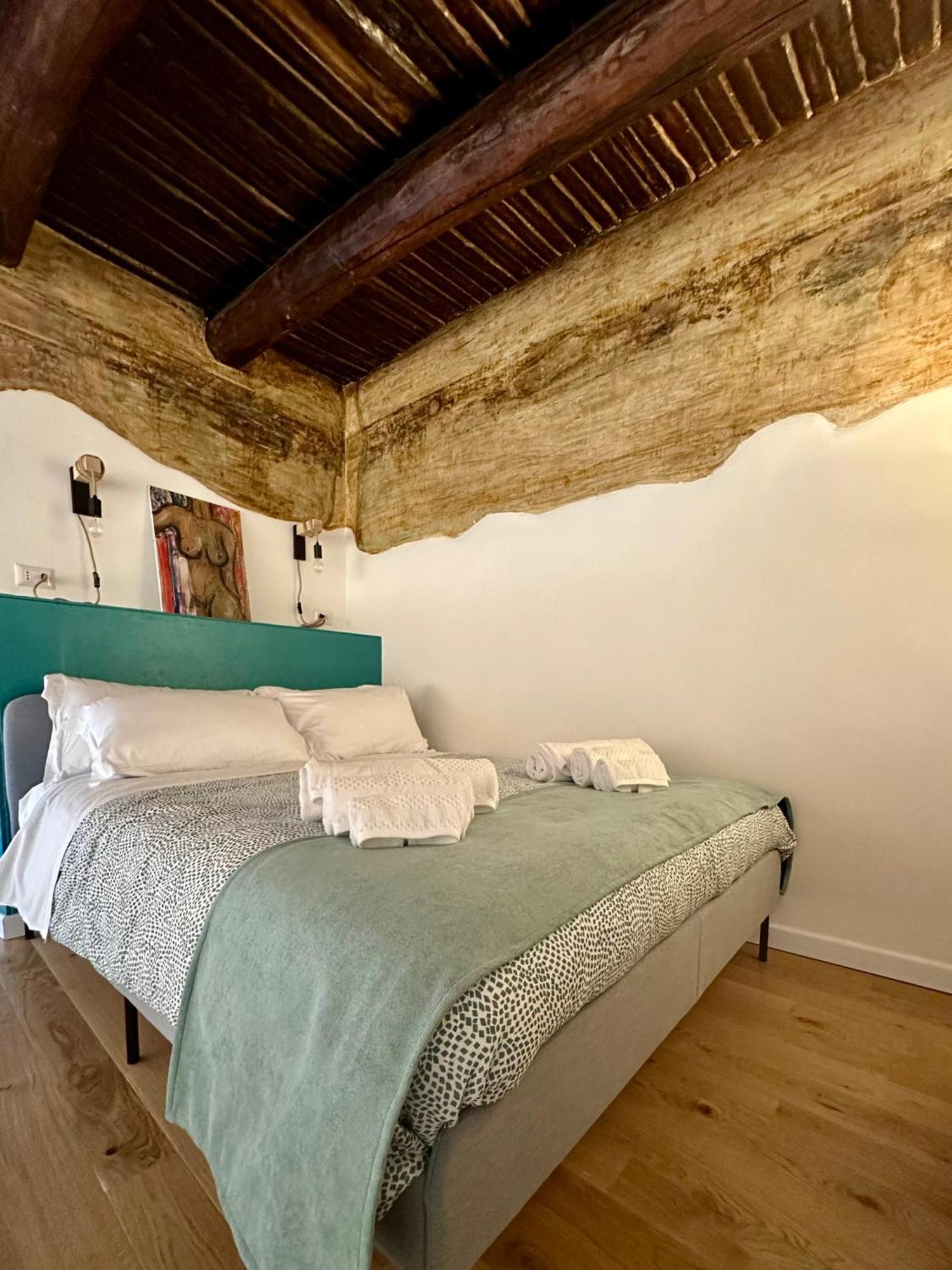 Santa Maria Maggiore Suite Nápoly Kültér fotó